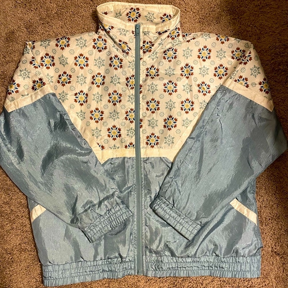 VTG Floral Ice Blue Windbreaker